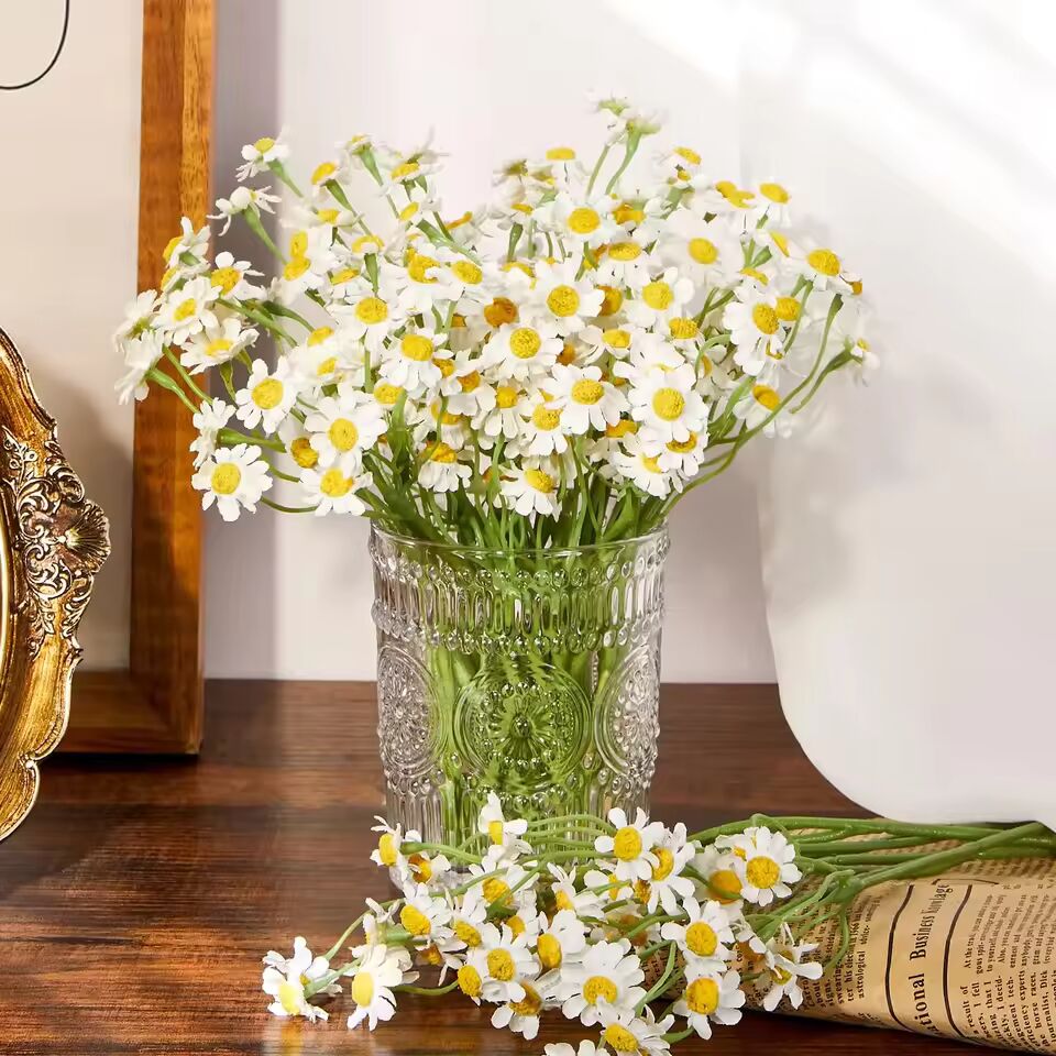 60heads Artificial Daisy Flowers Small Daisy Fake Flower Bouquet for Valentines Wedding Party Table Decoration DIY Home Decor